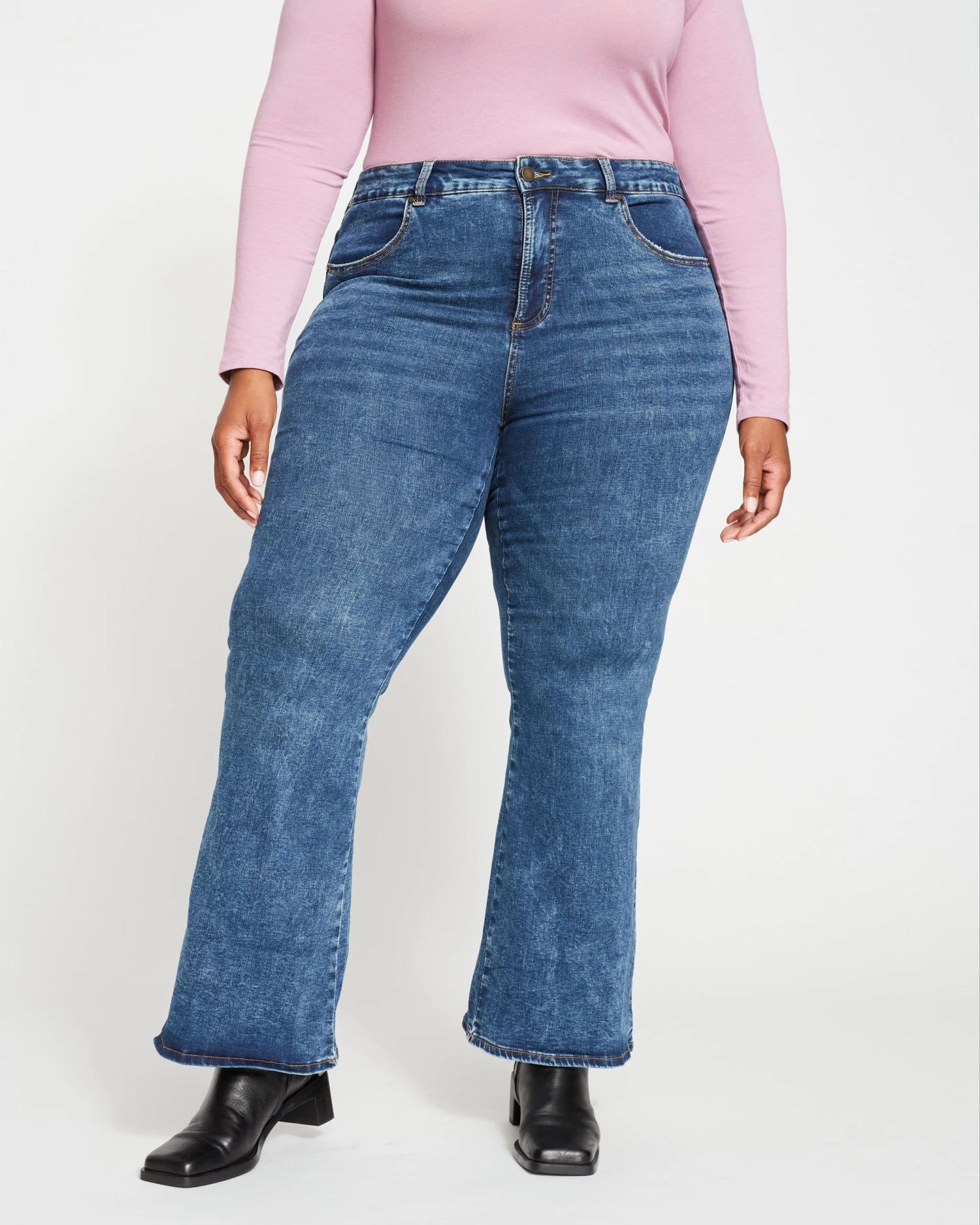 Farrah High Rise Flared Jeans - Vintage True Blue - Image 2