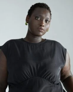 Cooling Stretch Cupro Shell Top - Black