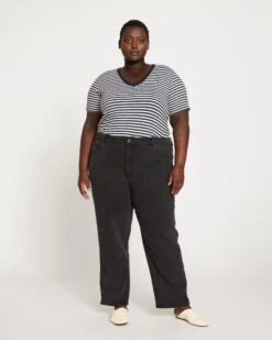 Etta High Rise Straight Leg Jeans 31 Inch - Washed Black