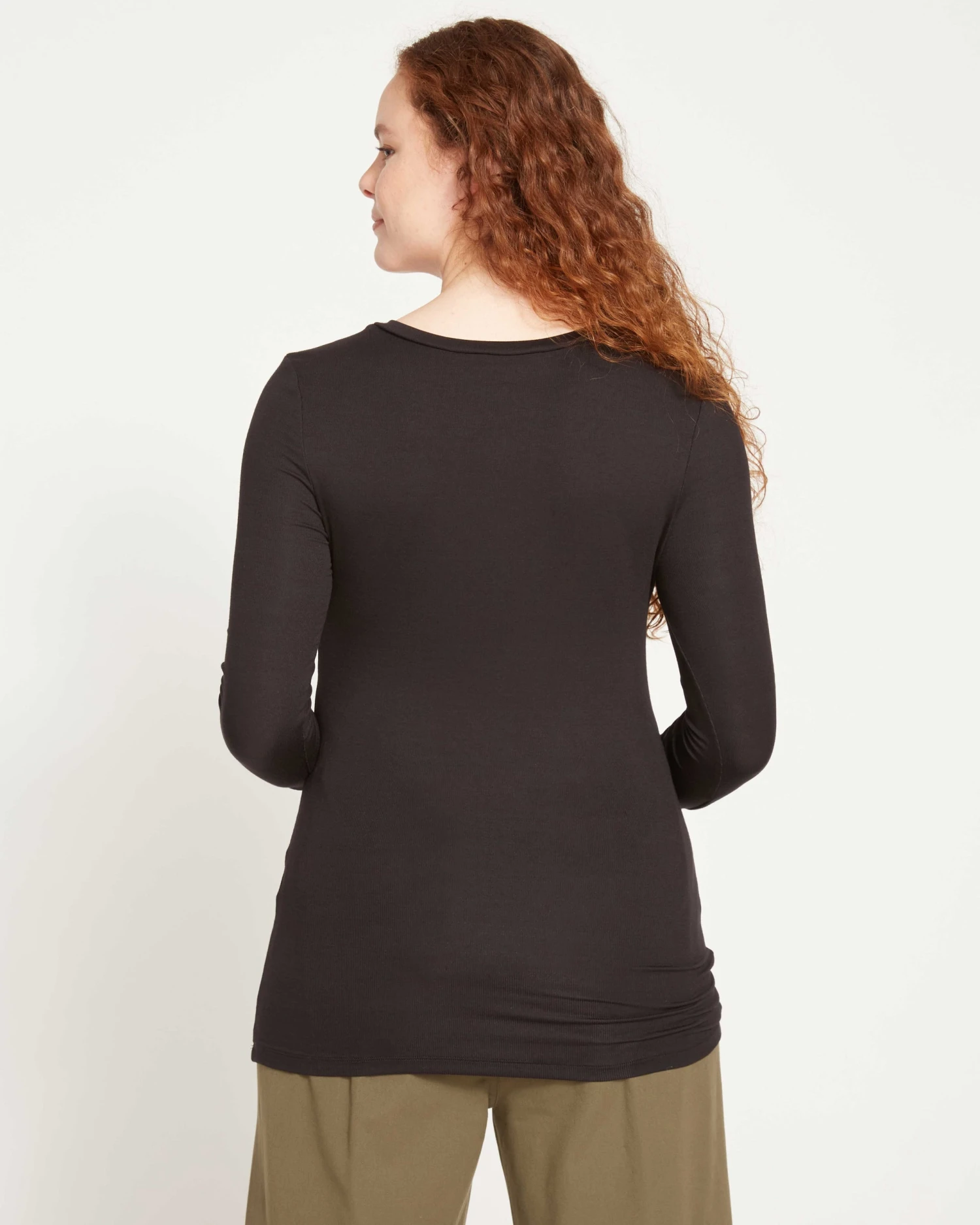 Foundation Long Sleeve V-Neck Tee - Black - Image 5