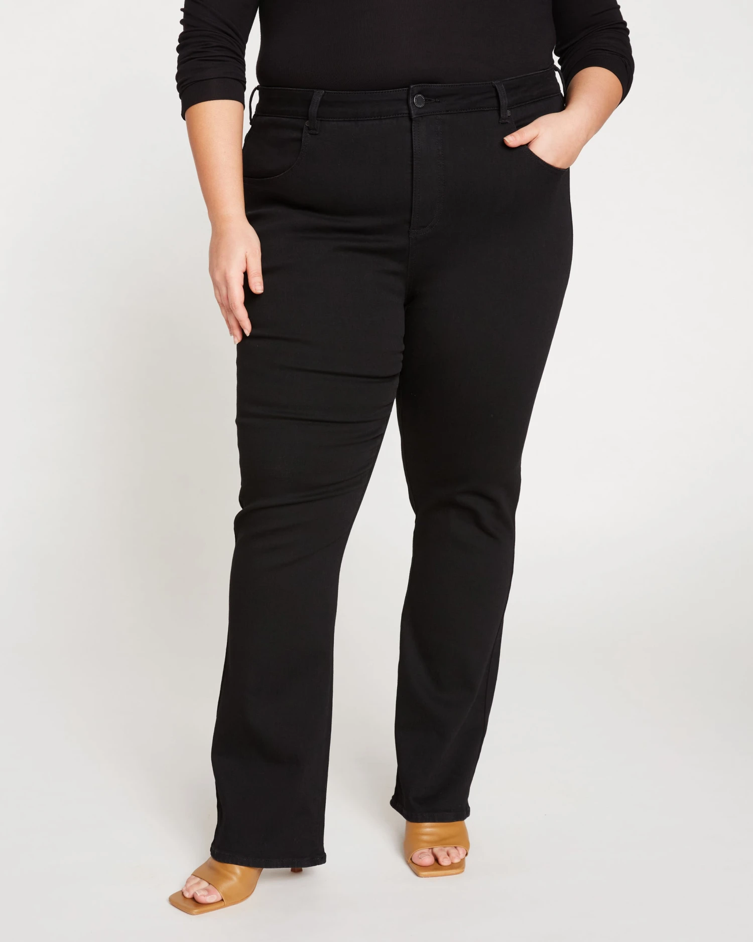 Marne Bootcut Jeans 32 Inch - Black - Image 2