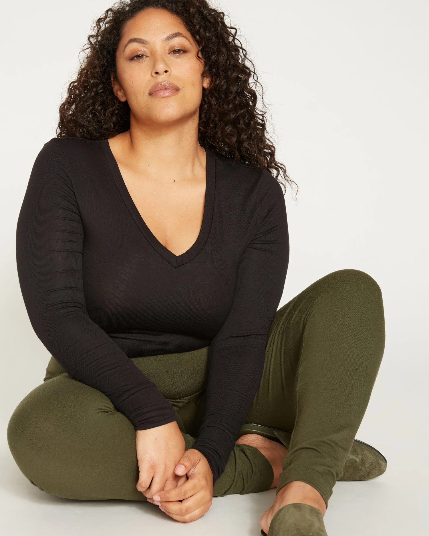 Roya Leggings 27 Inch - Olive - Image 3