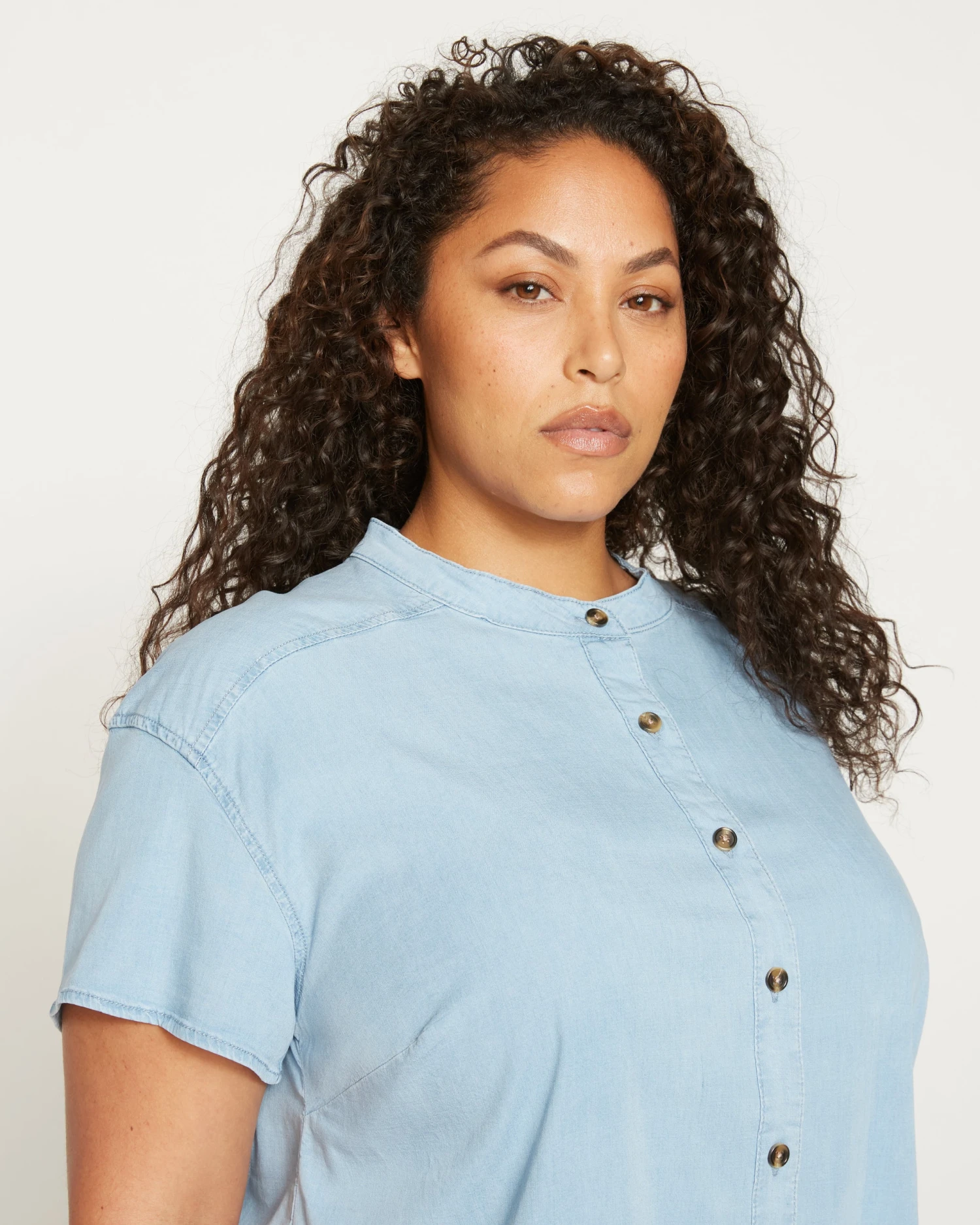 Perfect Chambray Short Sleeve Shirt - Morning Blue - Image 2