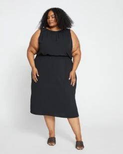 Isola Crinkle Crepe Dress - Black