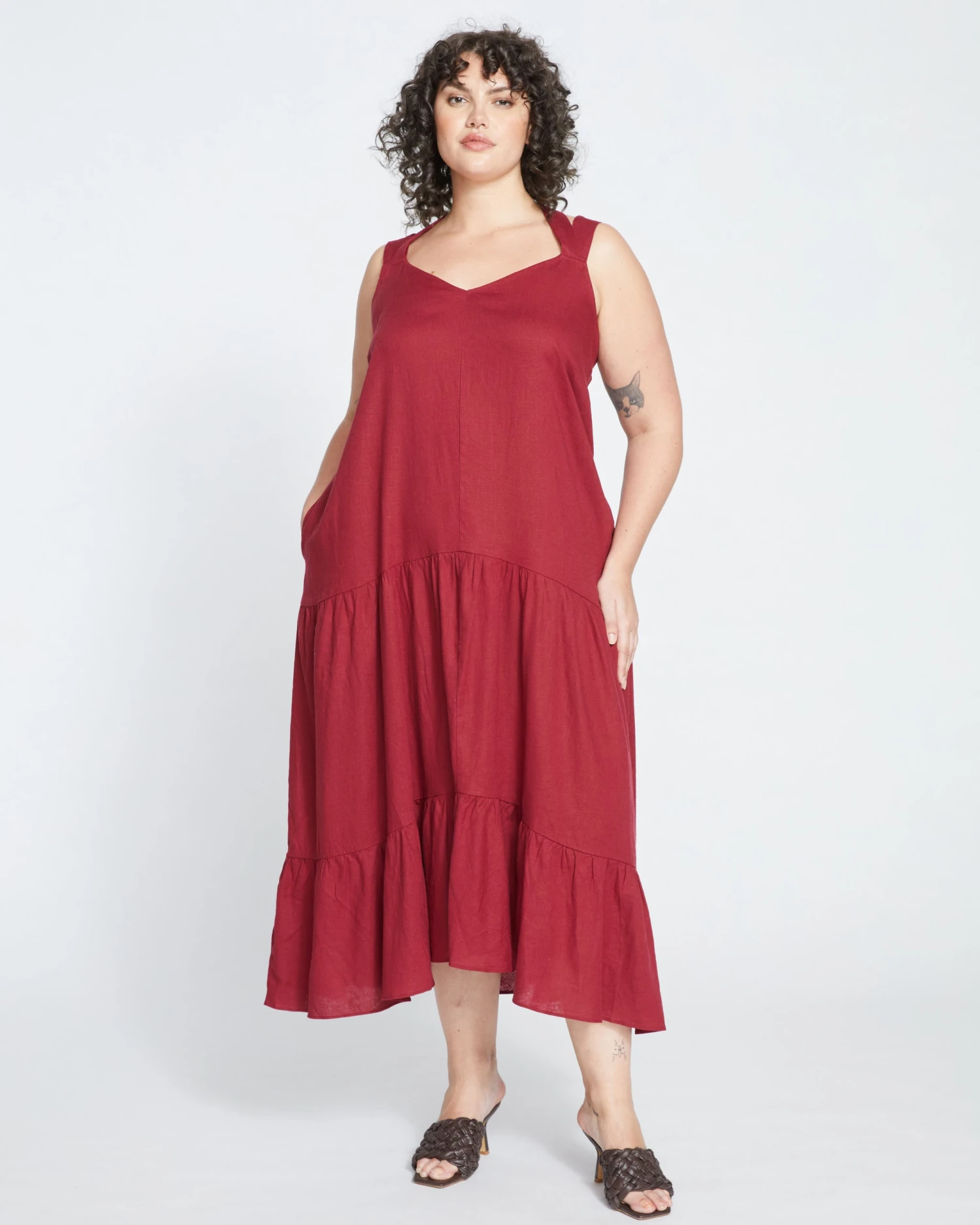 Begonia Tiered Linen Dress - Cabernet