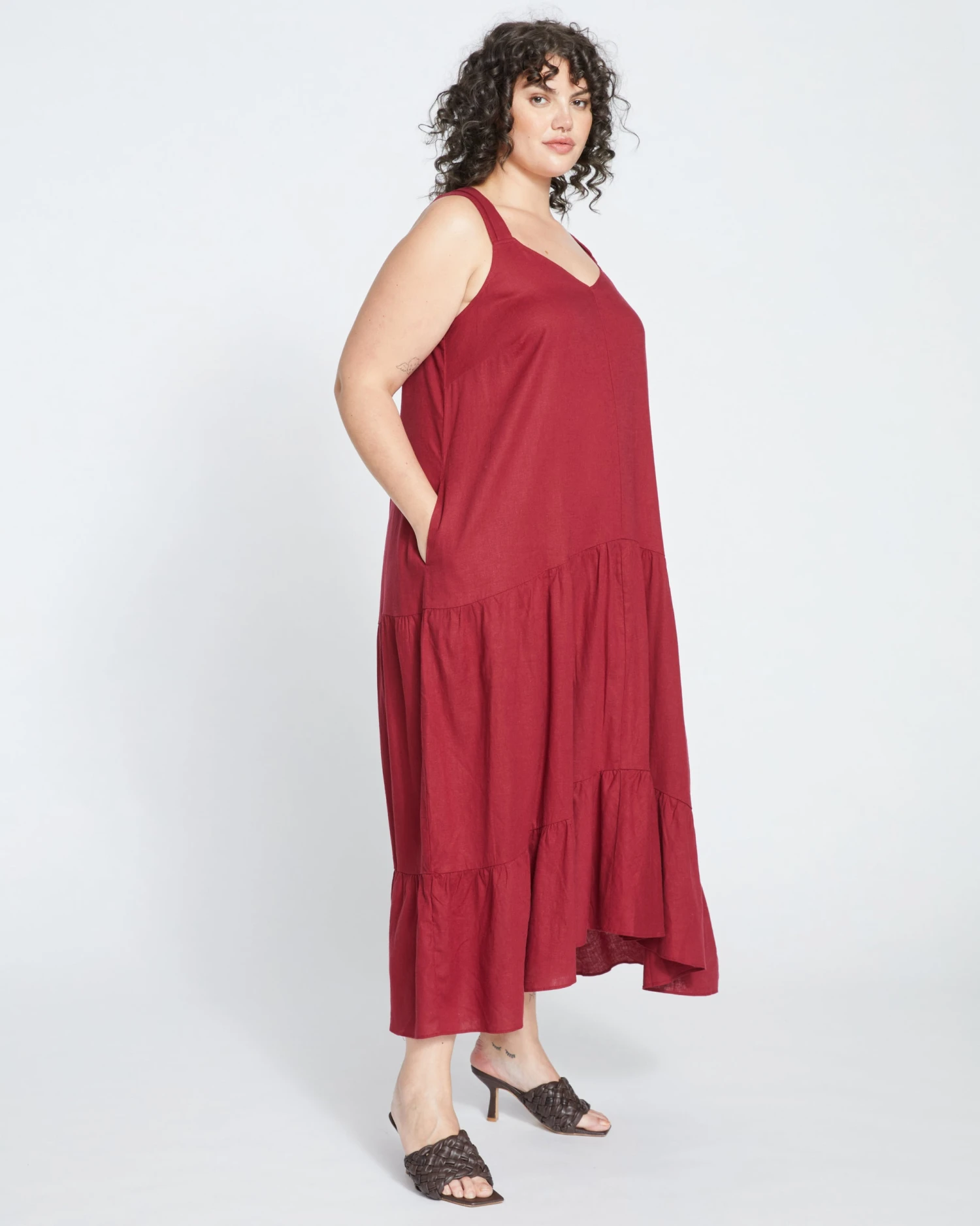 Begonia Tiered Linen Dress - Cabernet - Image 3